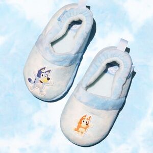 Bluey | Toddler Bluey and Bingo Cloud Slippers | Size Medium (7-8)